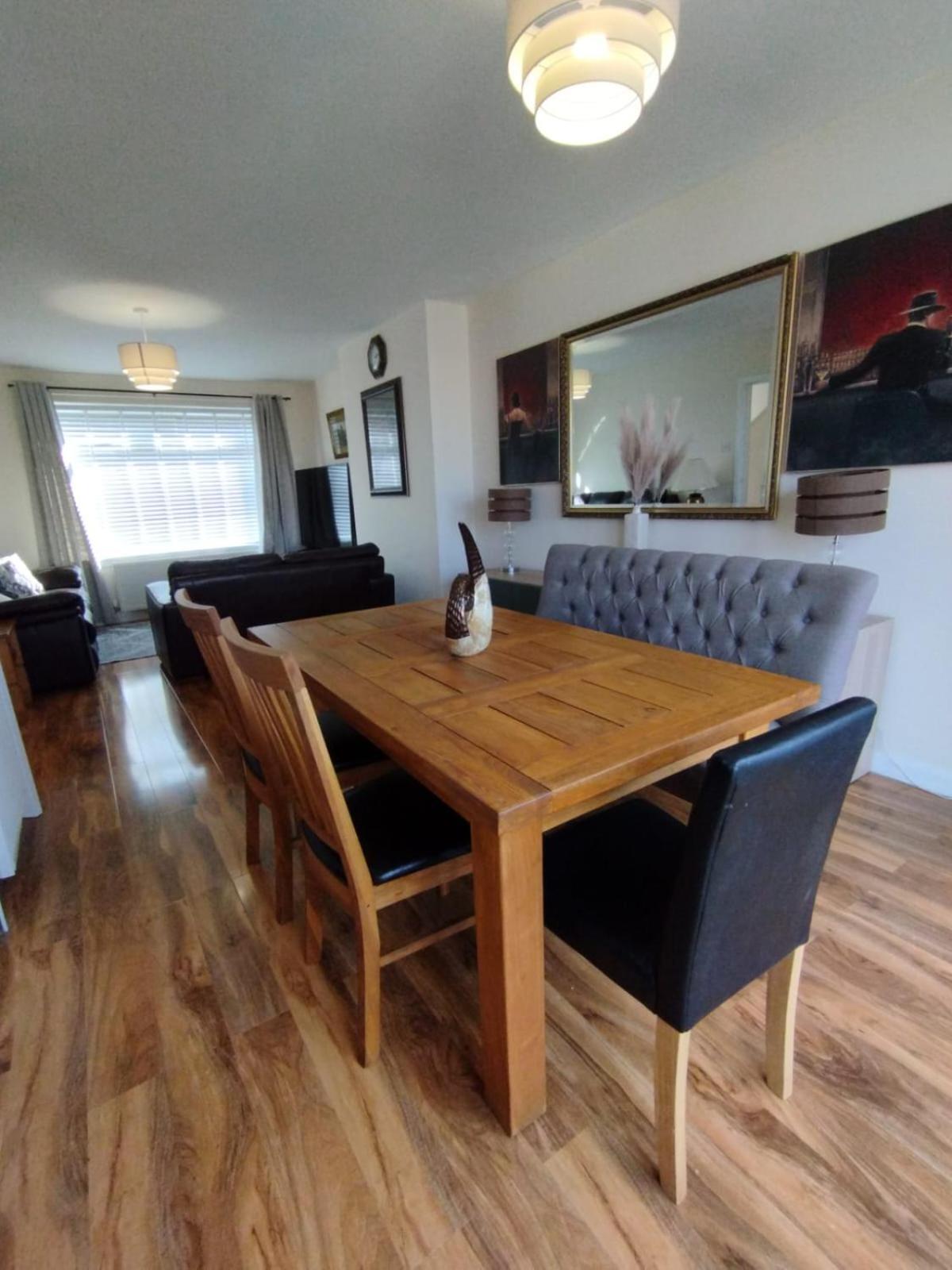 Edinburgh Villa 3 Bed Rooms House In Edinburgh - Private Parking المظهر الخارجي الصورة
