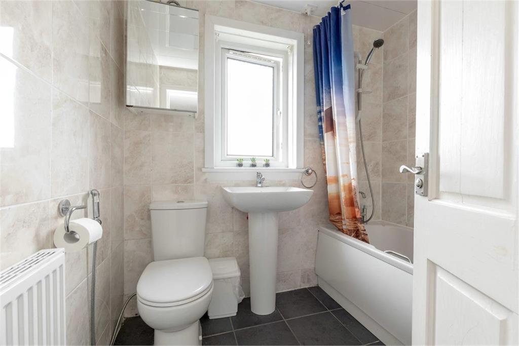 Edinburgh Villa 3 Bed Rooms House In Edinburgh - Private Parking المظهر الخارجي الصورة